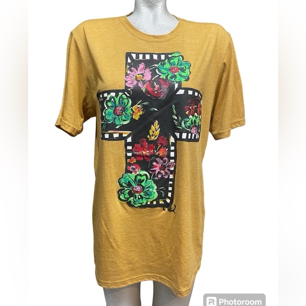 Gold Callie's Floral Cross Tee by
Texas True Threads, size Large